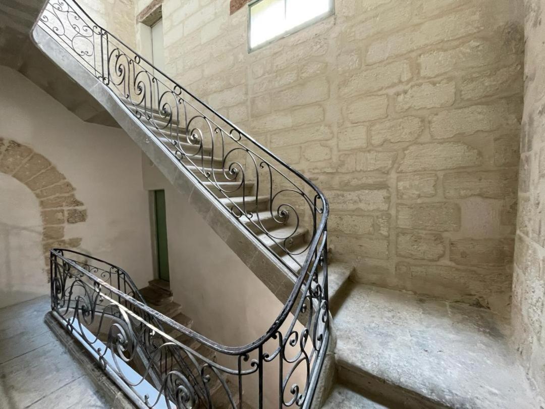 Studette Avec Le Charme De L'Ancien Daire Avinyon Dış mekan fotoğraf